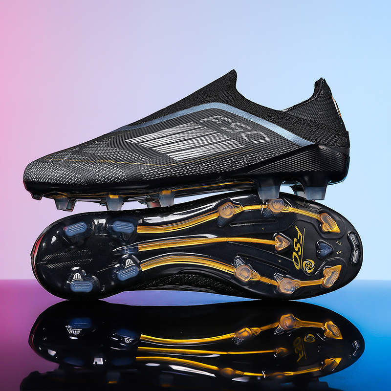 Nieuwe voetbalschoenen voor he - Outdoor Sport Court recensie en prijs