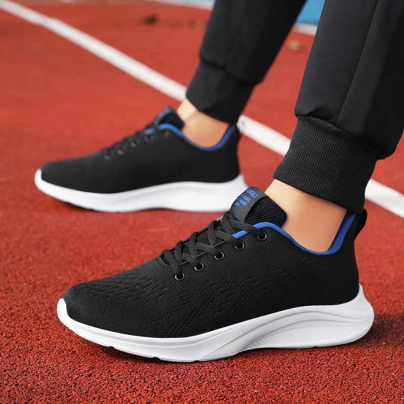 Nieuwe schoenen voor heren Sne - Outdoor Sport With Sticks recensie en prijs